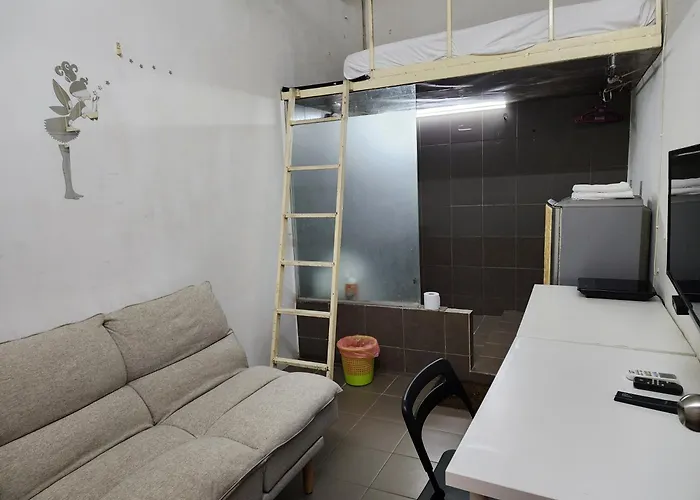 Mini Studio 6 With Mrt Lrt