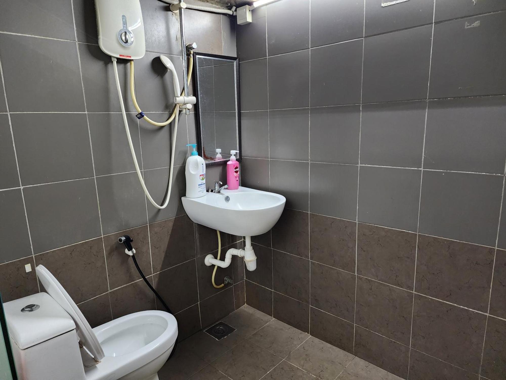 Apartment Mini 6 With Mrt Lrt Kuala Lumpur
